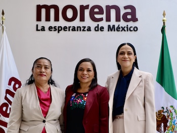 La "corcholata" de Morena en Guerrero, sostuvo un encuentro con la exaspirante Abelina López.
Crédito: X / @Beatriz_Mojica
