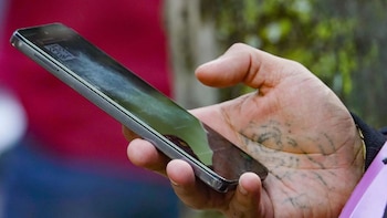 Registro de celulares en México: Sheinbaum reitera garantía de seguridad en datos de usuarios (tras caso de robo de SIM en 2019)