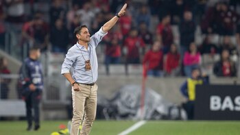 Cerro Porteño destituye al técnico