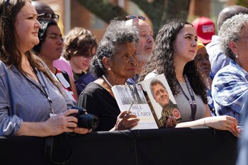 Simpatizantes demócratas durante un acto partidario (REUTERS/Megan Varner)