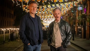 David Morrissey y Alan Cumming en la serie 'Tip Toe' (HBO Max)