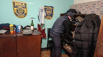 Megaoperativo contra la ciberpedofilia en la provincia de Buenos Aires: 121 allanamientos y más de 400 dispositivos secuestrados