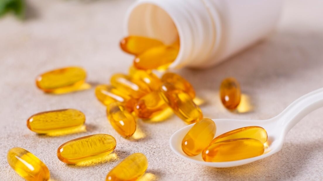 La vitamina D facilita la absorción del calcio, reduciendo el riesgo de lesiones articulares (Freepik)