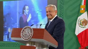 AMLO reproduce a Joan Serrat