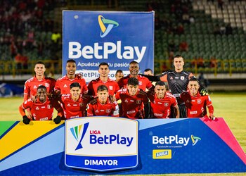 El cuadro rojo está con