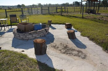 El patio trasero donde fue