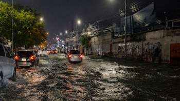 Lluvias y granizada colapsan vialidades en la CDMX y Edomex