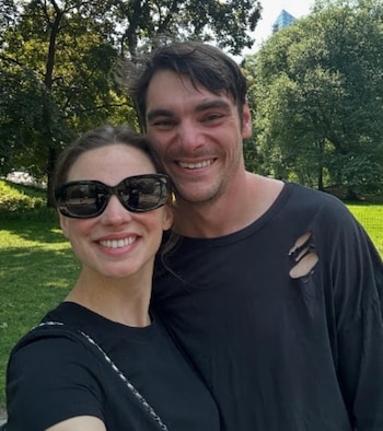 RJ Mitte se mostró entusiasmado por contraer matrimonio con Kennedy Suárez. (Instagram)