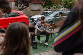 Comparte su trabajo en su