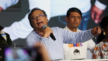 Anif criticó propuesta de Petro