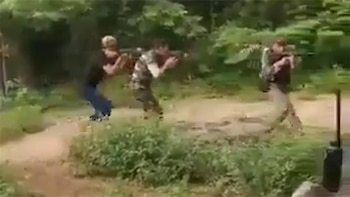 Jóvenes de zonas marginadas de