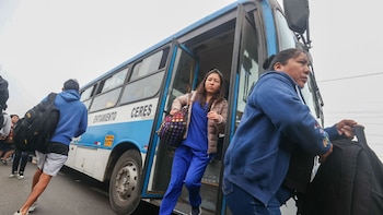 Transportistas van a paro de