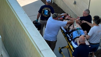 Rushdie fue apuñalado hace exactamente