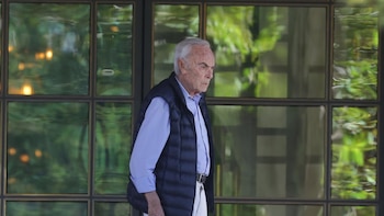 Carlos Zurita actualiza el estado