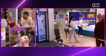 Entrada de Yina Calderón -