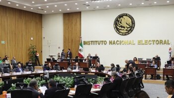 Ninguno de los precandidatos a