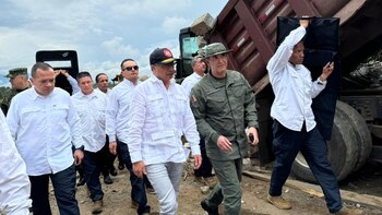 Gustavo Petro encabezó diálogo con la población civil en Cauca tras ataques de las disidencias de Iván Mordisco