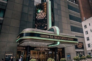 La producción inspirada en la vida y la música del artista se encuentra entre los títulos incluidos en Broadway Week.