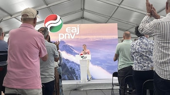 Esteban pide a Otegi "menos antifascismo de mitin" y reprocha que no haga "ninguna crítica" al Gobierno de Sánchez
