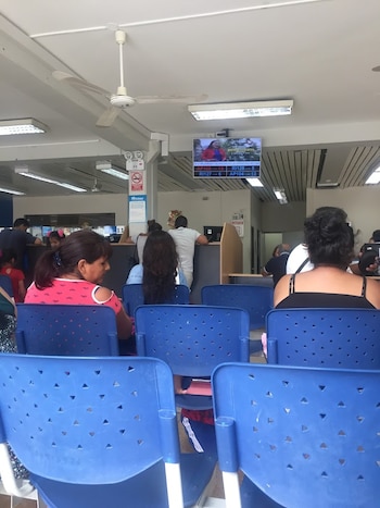 Interiores de EsSalud de la