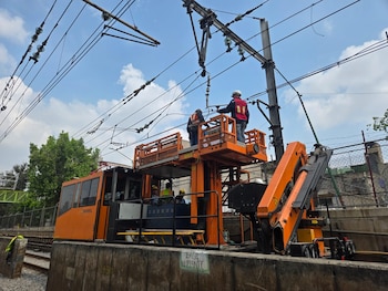 Personal operativo del STC. (X: