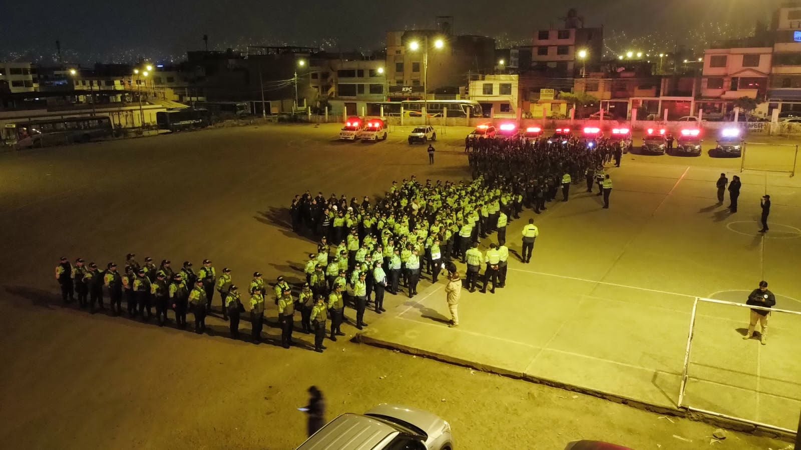 Policías que sirven en distritos en emergencia son insuficientes en comparación al personal designado a distritos con índices de criminalidad más bajos. (PNP)