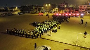 Policías que sirven en distritos