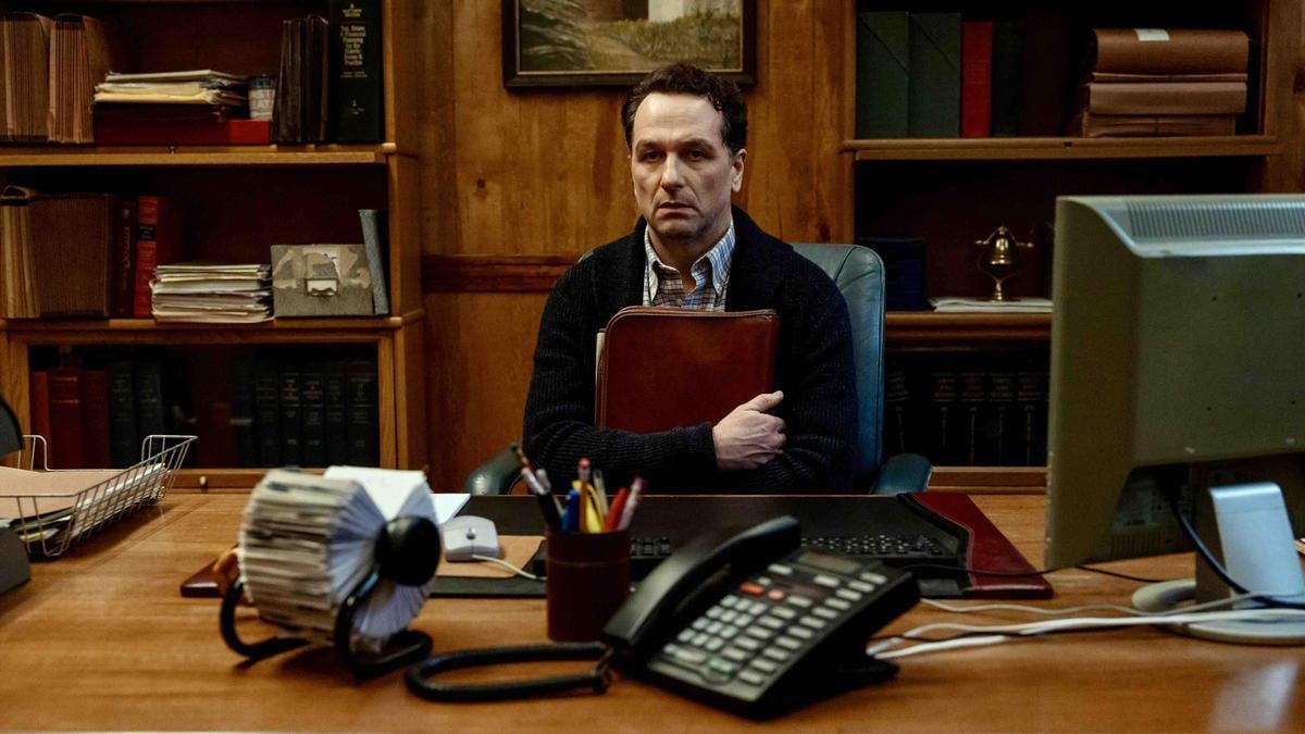 Matthew Rhys, un alcalde que lucha por su pueblo en