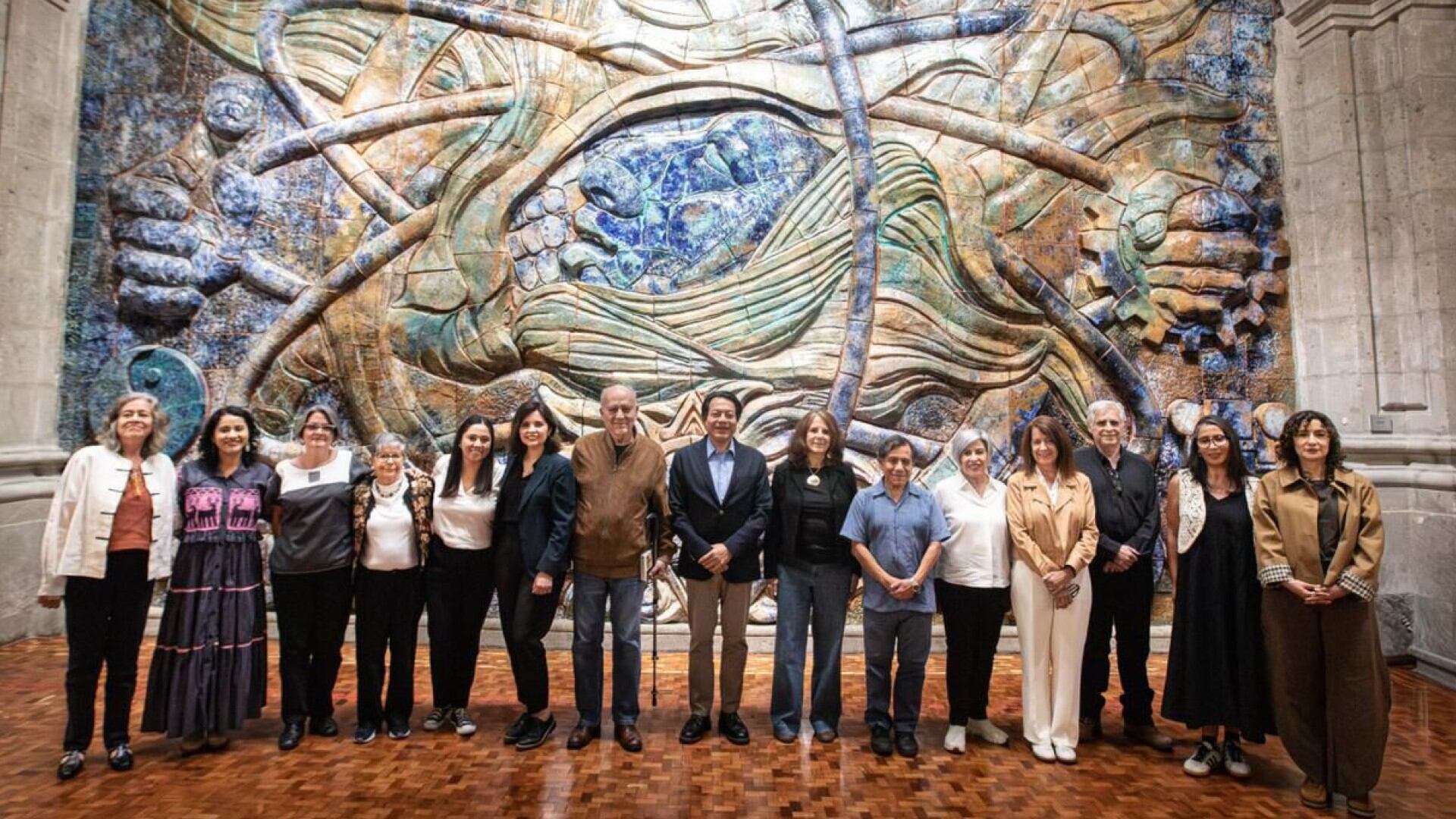 La SEP encabezó el arranque de los trabajos para la creación de un nuevo libro de Historia para primaria de 4.º a 6.º grado. Foto: Secretaría de Educación Pública.