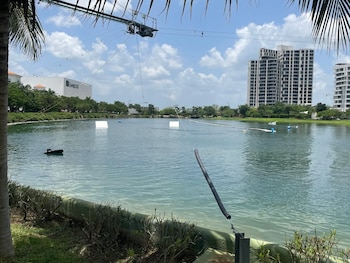 lago Fornelos Wake