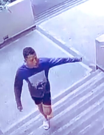 Un hombre lanzó violentamente a