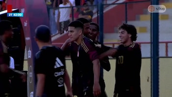 Golazo de Piero Magallanes con