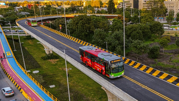 Las obras incluyen la construcción de 21 estaciones nuevas, amplios andenes y más de 40.000 metros cuadrados de espacio público en Bogotá - crédito IDU