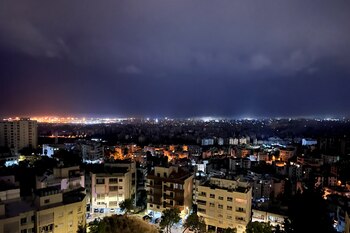 Isaac Herzog respaldó el alto el fuego con los terroristas de Hezbollah y exigió la liberación de los rehenes en Gaza (REUTERS/Ayman Sahely)