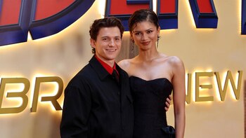 Zendaya, espectacular, arrasa en su primera aparición en Madrid junto a su marido Tom Hollad