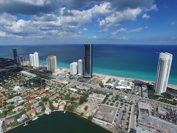Torre Messi Miami