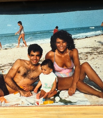 (IG: @aislinnderbez)