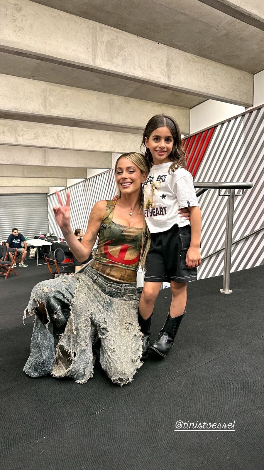 El encuentro de Donna junto a Tini Stoessel en el show de María Becerra