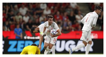 España igualó 2-2 con República