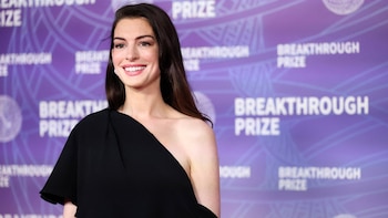 Esta es la fortuna de Anne Hathaway tras más de dos décadas de carrera en Hollywood