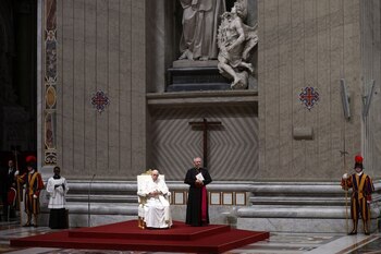 Francisco llamó a transitar hacia