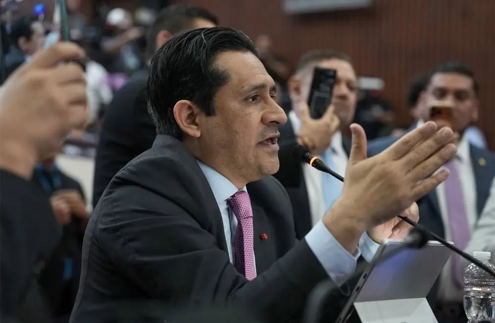 El ambiente durante la comparecencia de Mario Morazán estuvo cruzado por confrontaciones y señales de politización en el sistema institucional hondureño. (Foto: Cortesía)