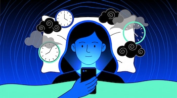 Ilustración plana de una persona en la cama, con el rostro iluminado por un teléfono móvil. Símbolos de relojes y nubes oscuras sugieren desvelo.