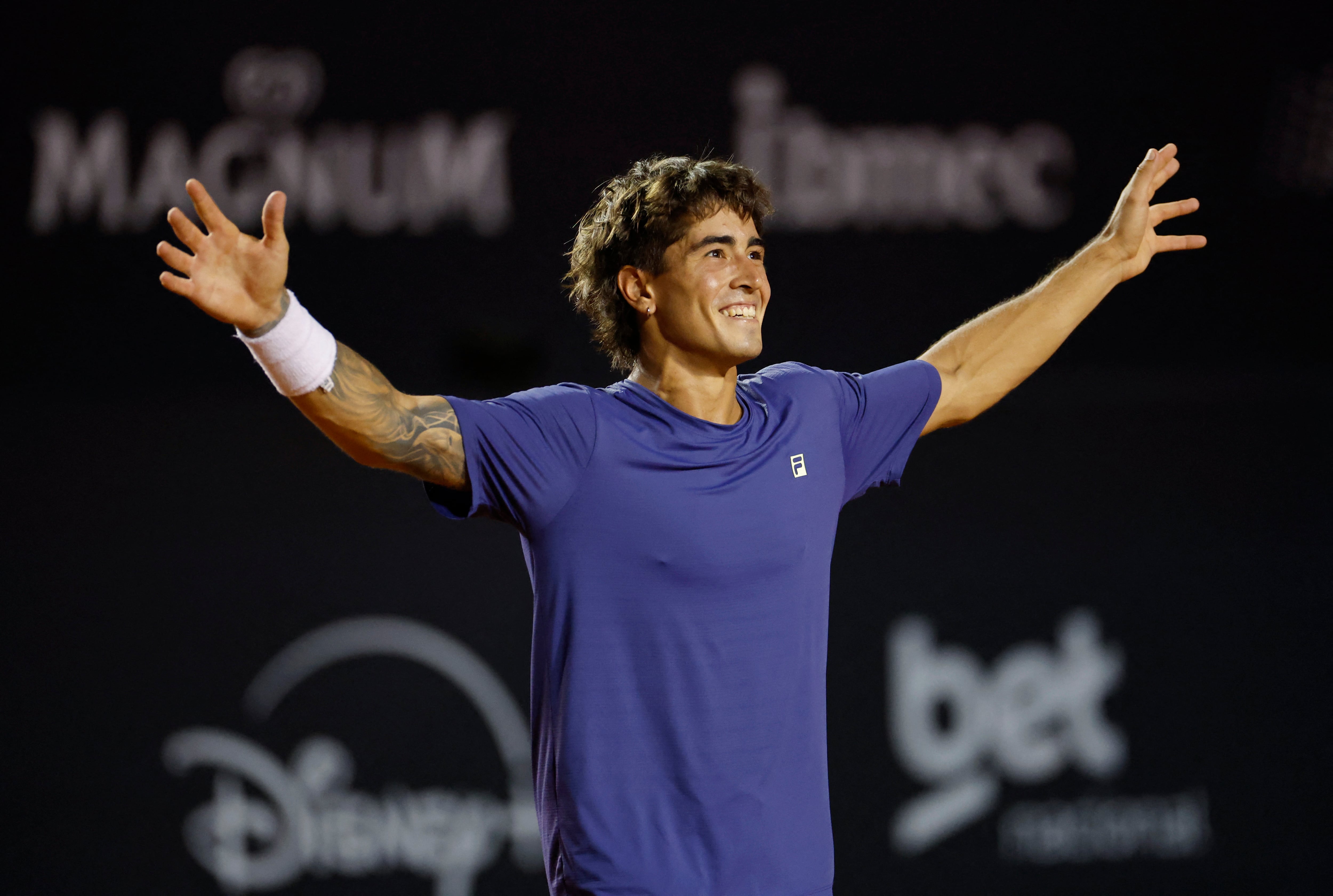 Fran Comesaña y el mayor golpe de su carrera: frente a Alexander Zverev, entonces número 2 del mundo. (Fuente: Reuters)