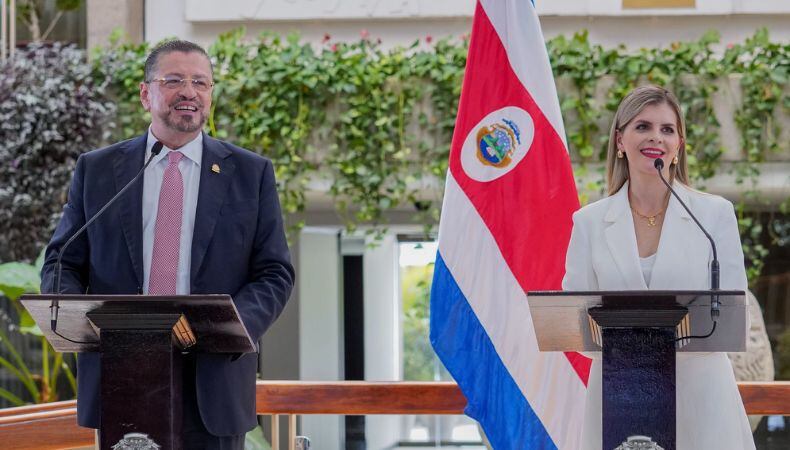 Laura Fernández anunció en Costa Rica un segundo paquete de proyectos de ley sobre seguridad nacional que será enviado a la Asamblea Legislativa. (Cortesía: Presidencia de la República)