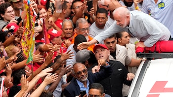 Lula da Silva llamó a jóvenes y ancianos a derrotar a Flávio Bolsonaro: “Nuestro ejército es mayor”