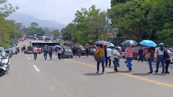 Fiscalía de Oaxaca investiga disparos contra maestros de la CNTE en Villa de Mitla