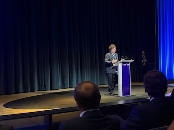 Milei en Nueva York en un evento de la fundación Federalismo y Libertad