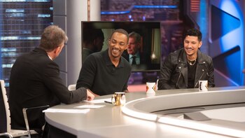 Anthony Mackie y Danny Ramirez