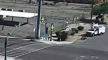 Rescataron a un niño justo antes de que fuera atropellado en Arizona